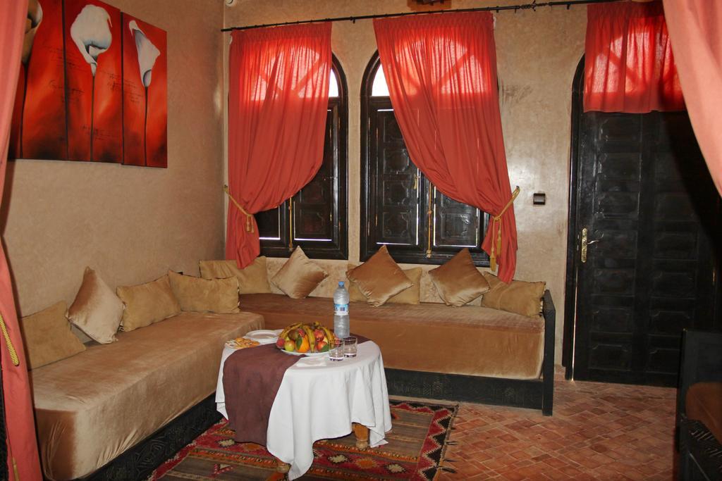 Al Jasira Hotel Эс-Сувейра Экстерьер фото
