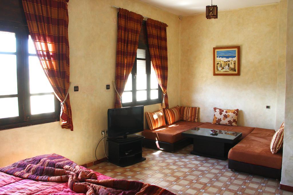 Al Jasira Hotel Эс-Сувейра Экстерьер фото